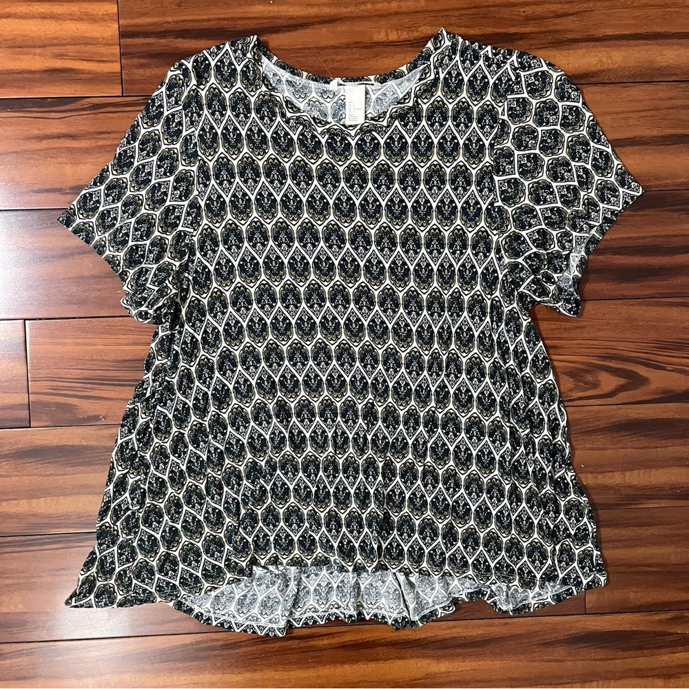 4/$20! H&M size L high low hem patterned top